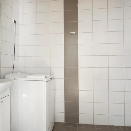 Kotimaailma Kamppi - 3br In The Center With Key Code * Helsinki