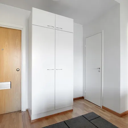 Kotimaailma Kamppi - 3br In The Center With Key Code Apartment Helsinki